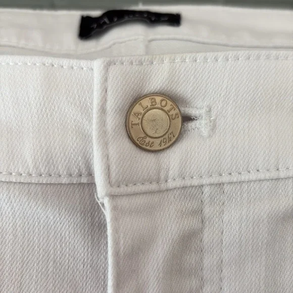 Talbots White Slim Ankle Jeans. Size 18W. Made with 2% Spandex.